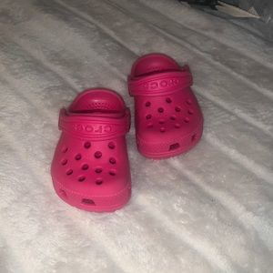 PINK KIDS CROCS 💓